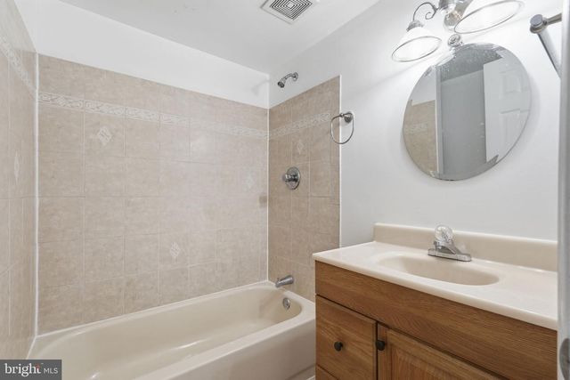 4314 SUMMIT PL, Alexandria, VA 22312