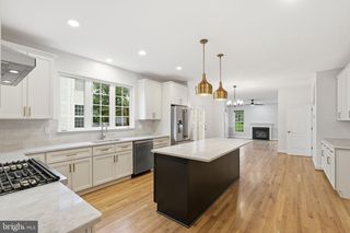 4314 SUMMIT PL, Alexandria, VA 22312
