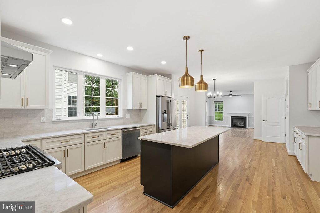 4314 SUMMIT PL, Alexandria, VA 22312