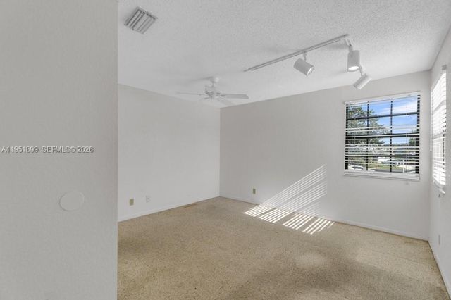 8209 Waterford Ave, Tamarac, FL 33321