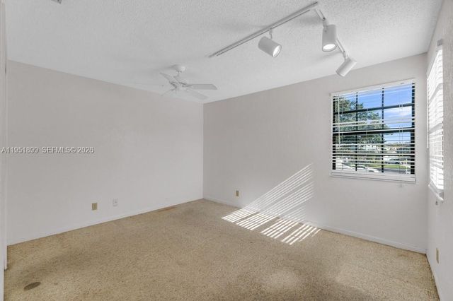 8209 Waterford Ave, Tamarac, FL 33321