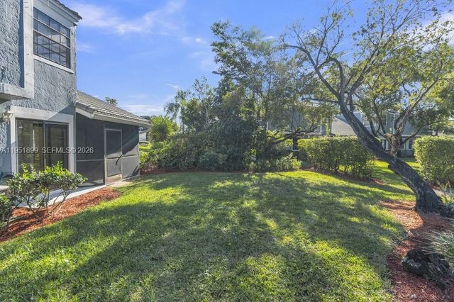 8209 Waterford Ave, Tamarac, FL 33321