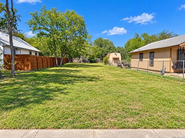 143 Yucca, San Antonio, TX 78203