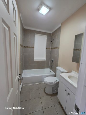 124 Southview Street 3, Waterbury, CT 06706