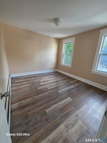 124 Southview Street 3, Waterbury, CT 06706