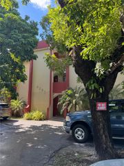 4265 NW South Tamiami Canal Dr 1-214, Miami, FL 33126