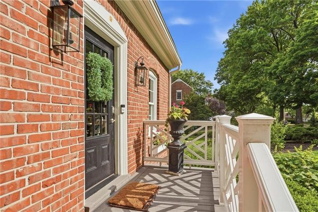 6809 Cedar Street, Prairie Village, KS 66208