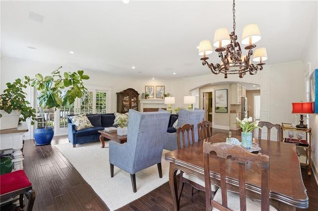 6809 Cedar Street, Prairie Village, KS 66208