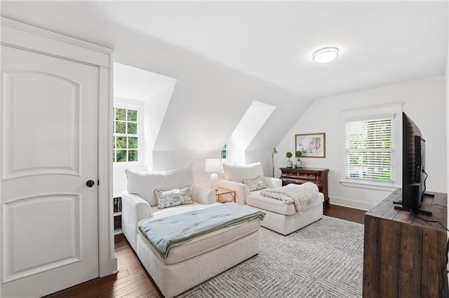 6809 Cedar Street, Prairie Village, KS 66208