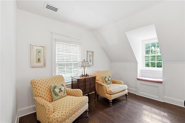 6809 Cedar Street, Prairie Village, KS 66208