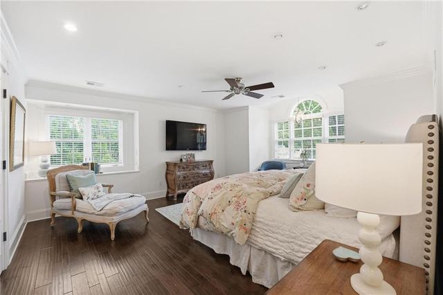 6809 Cedar Street, Prairie Village, KS 66208
