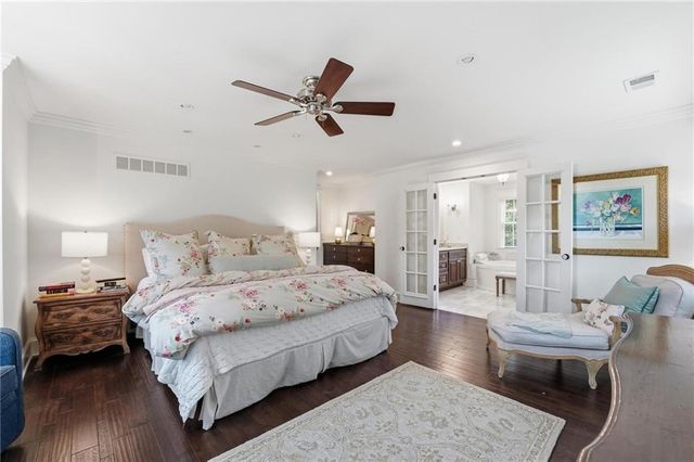 6809 Cedar Street, Prairie Village, KS 66208