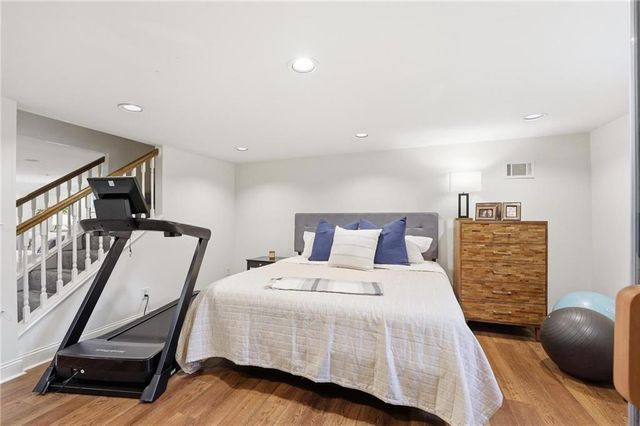 6809 Cedar Street, Prairie Village, KS 66208