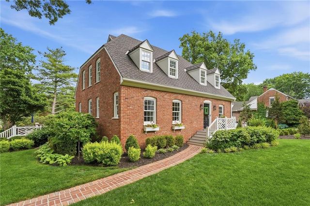 6809 Cedar Street, Prairie Village, KS 66208