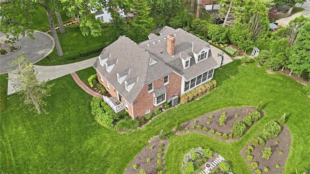 6809 Cedar Street, Prairie Village, KS 66208