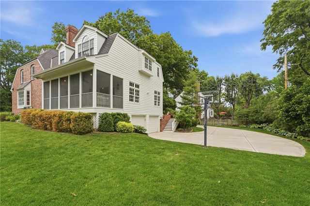 6809 Cedar Street, Prairie Village, KS 66208