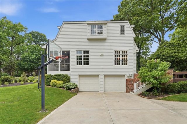 6809 Cedar Street, Prairie Village, KS 66208