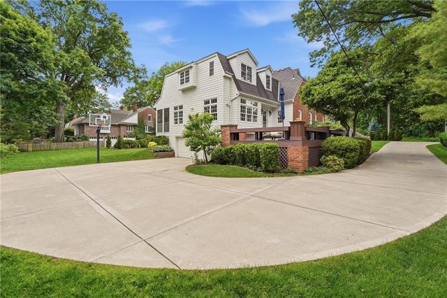 6809 Cedar Street, Prairie Village, KS 66208
