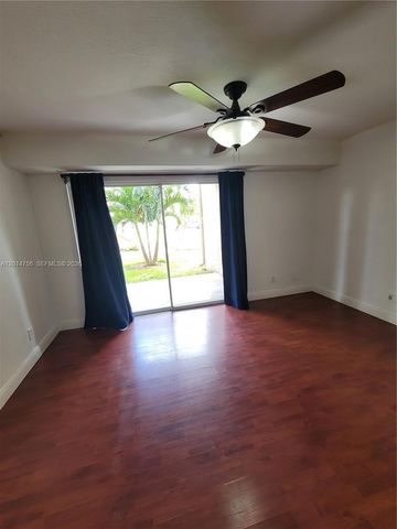 10420 SW 158th Ct 105, Miami, FL 33196