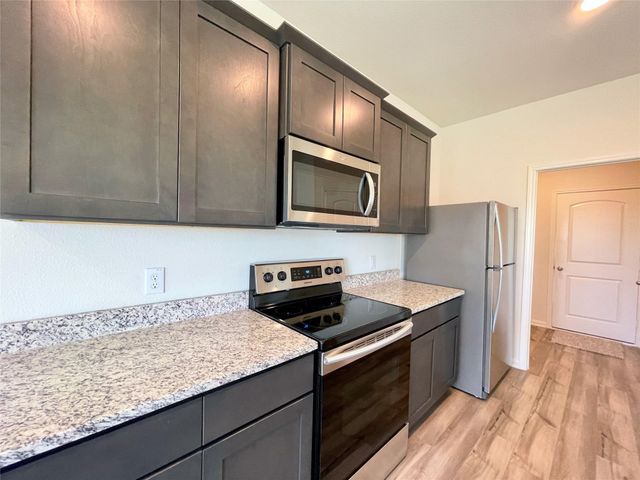 1946 Canterbury Drive, Seagoville, TX 75159