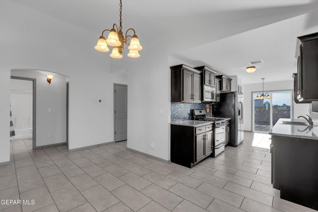 421 Lt Luis Peralta Road, Socorro, TX 79927