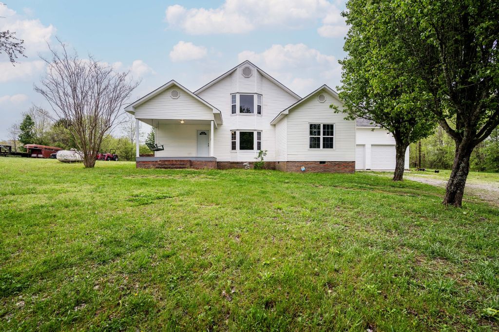 37 Lackey Rd, Kelso, TN 37348