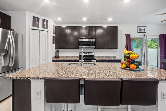 672 NW 247TH TERR, Newberry, FL 32669