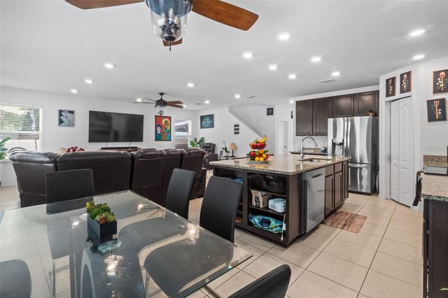 672 NW 247TH TERR, Newberry, FL 32669