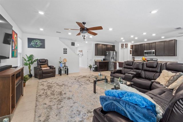 672 NW 247TH TERR, Newberry, FL 32669