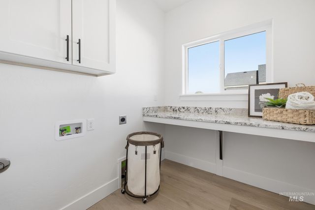 931 E Ave E, Jerome, ID 83338