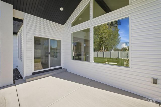 931 E Ave E, Jerome, ID 83338