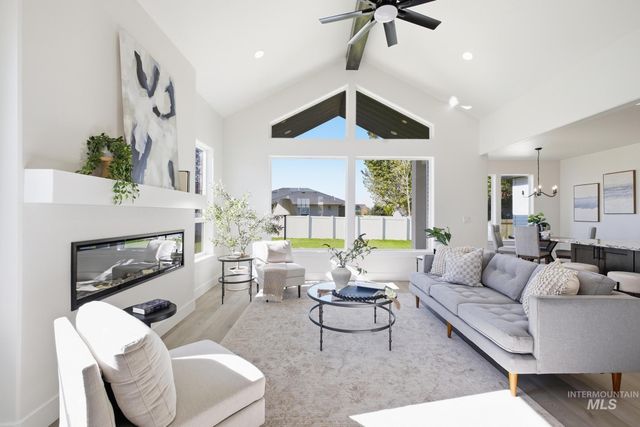 931 E Ave E, Jerome, ID 83338