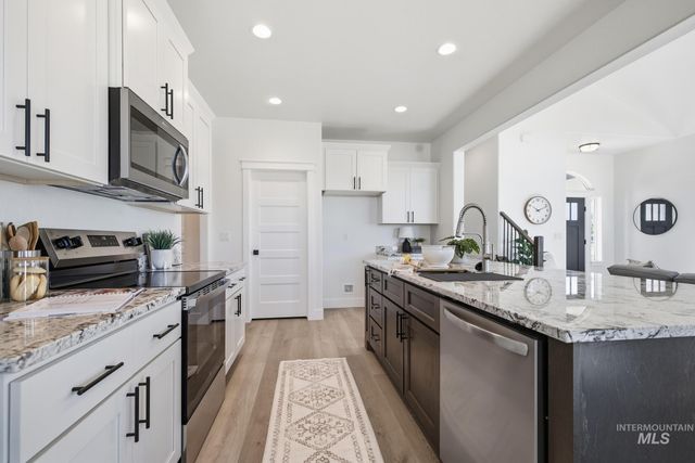 931 E Ave E, Jerome, ID 83338