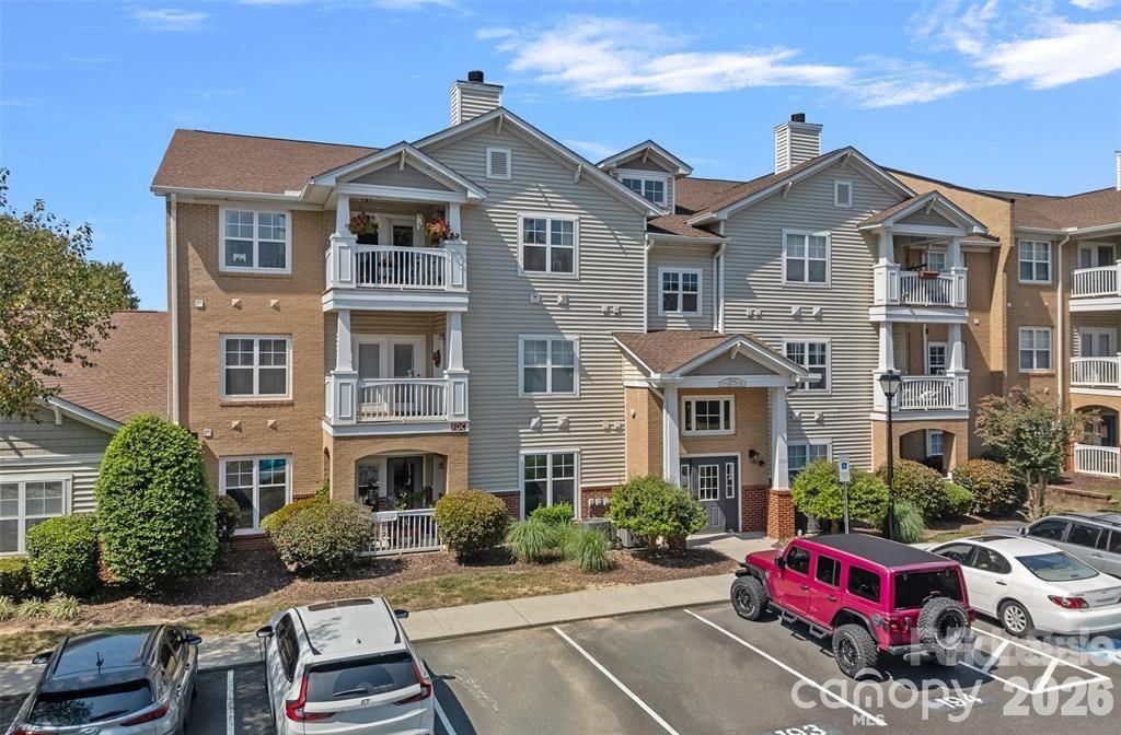 16423 Golden River Lane, Charlotte, NC 28277