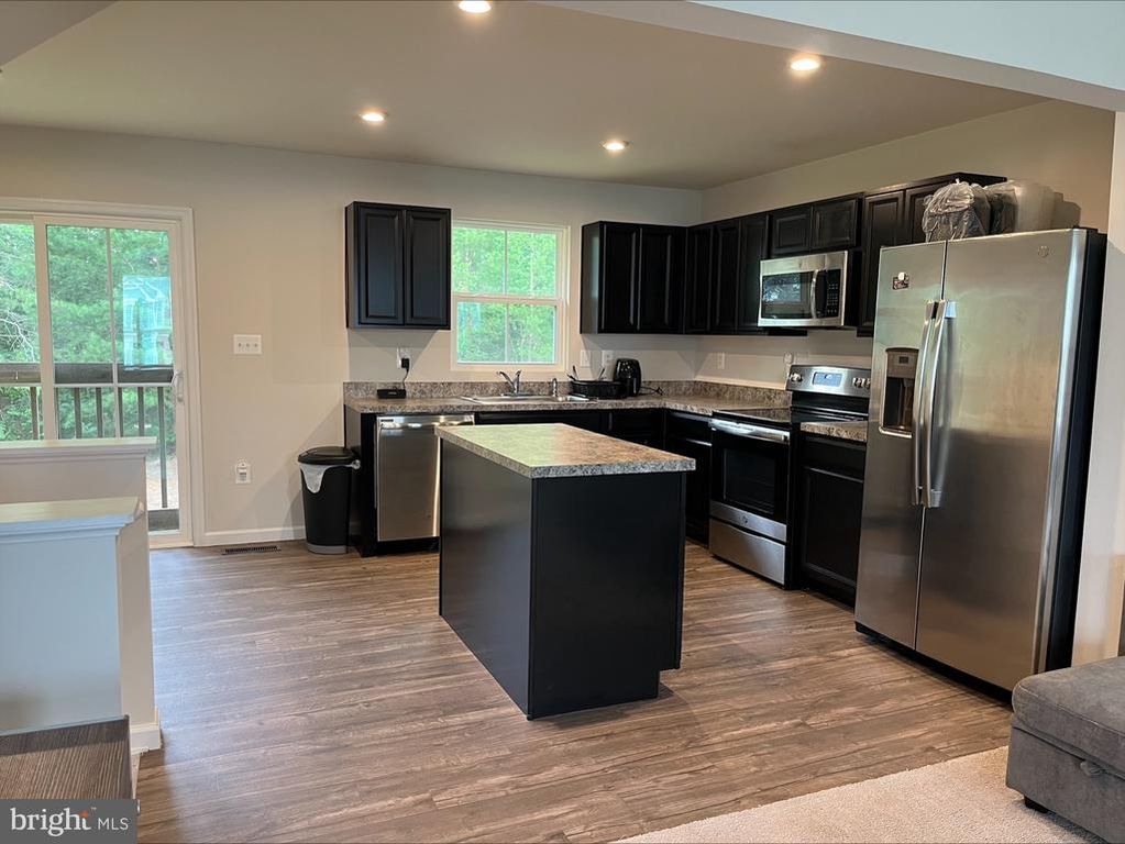 2884 FARZI CIR, Locust Grove, VA 22508