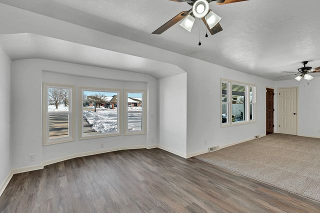 6115 N Hydraulic Ave, Park City, KS 67219