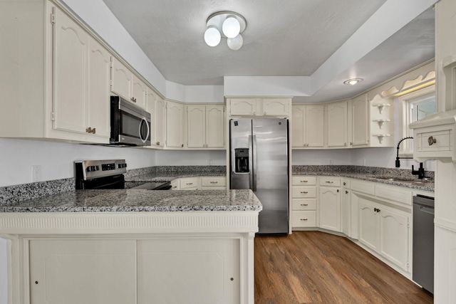 6115 N Hydraulic Ave, Park City, KS 67219