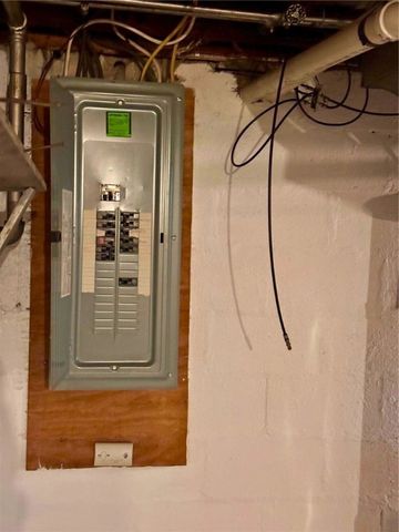 740 St Clair Ave, Clairton, PA 15025