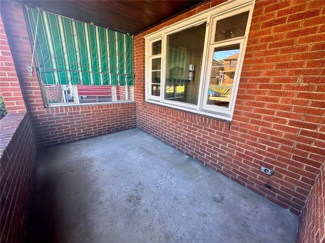 740 St Clair Ave, Clairton, PA 15025