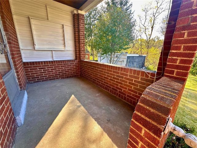 740 St Clair Ave, Clairton, PA 15025