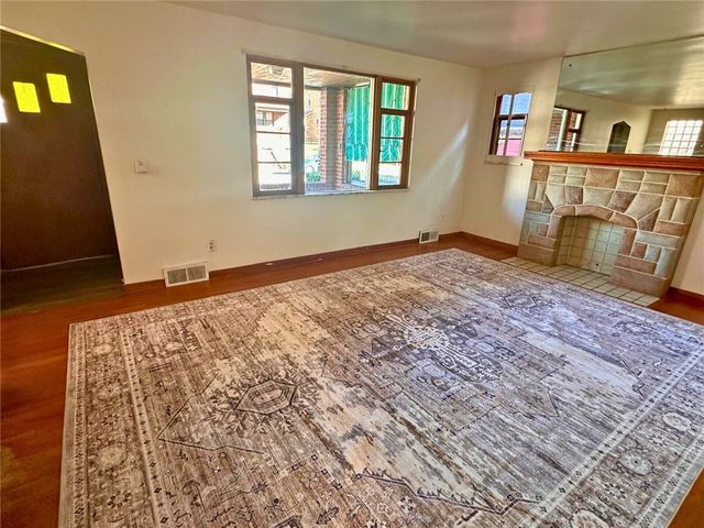 740 St Clair Ave, Clairton, PA 15025