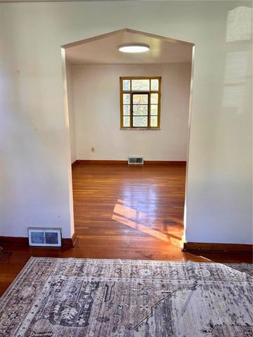 740 St Clair Ave, Clairton, PA 15025