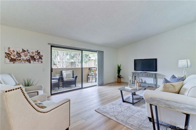8877 Lauderdale Court 210-G, Huntington Beach, CA 92646