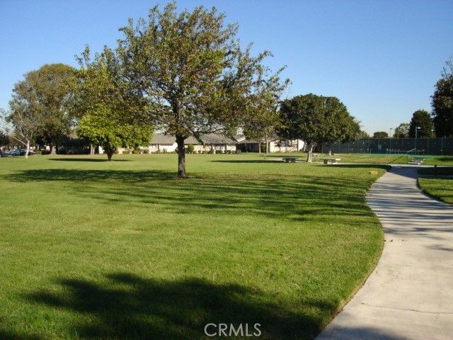 8877 Lauderdale Court 210-G, Huntington Beach, CA 92646