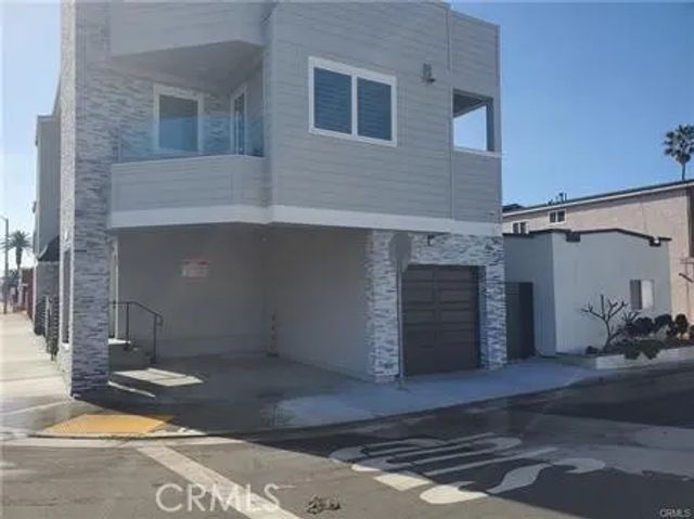 16741 Pacific Coast 201, Sunset Beach, CA 90742