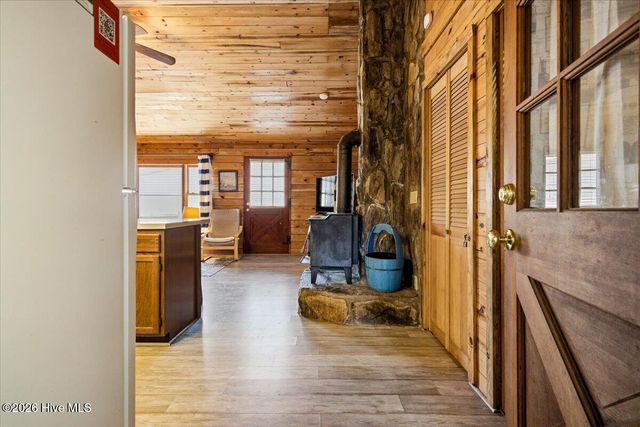 110 NE 72nd Street, Oak Island, NC 28465