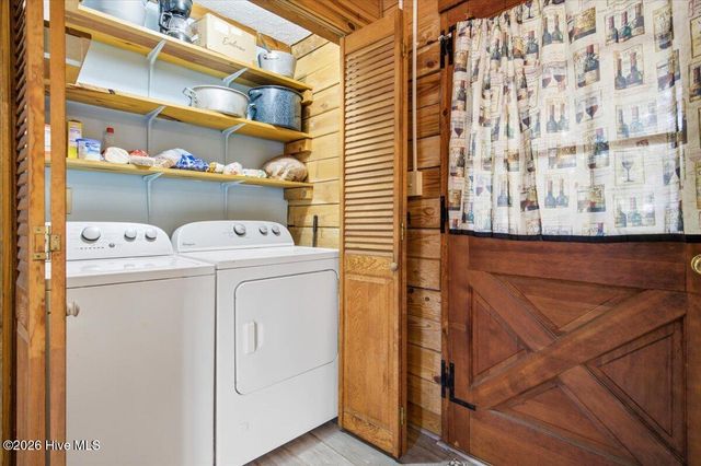 110 NE 72nd Street, Oak Island, NC 28465