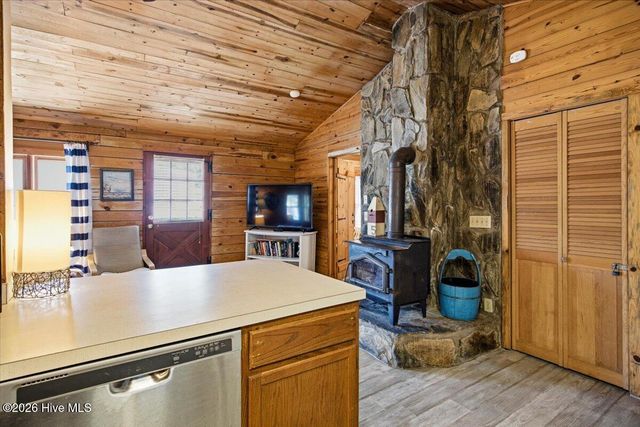 110 NE 72nd Street, Oak Island, NC 28465