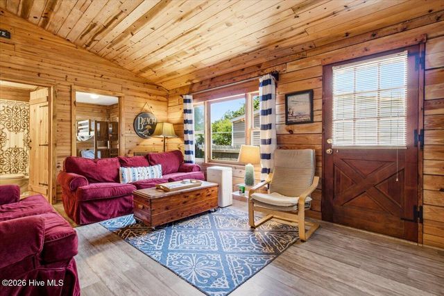 110 NE 72nd Street, Oak Island, NC 28465