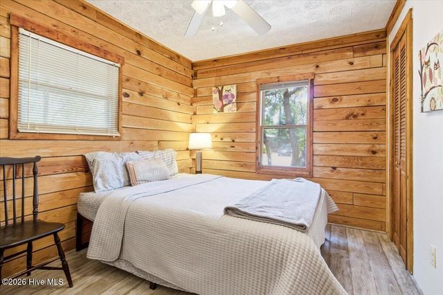 110 NE 72nd Street, Oak Island, NC 28465